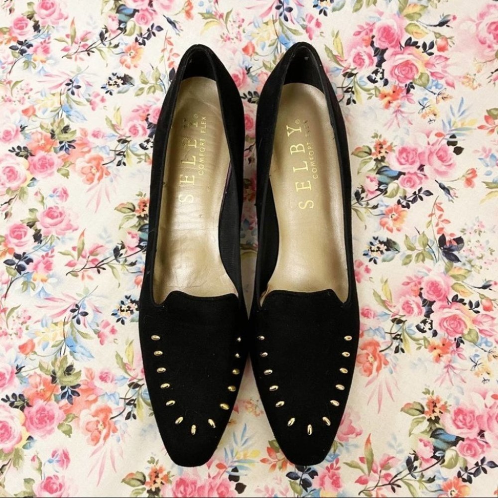 Vintage Selby Comfort Flex 1” Heel Studded Suede